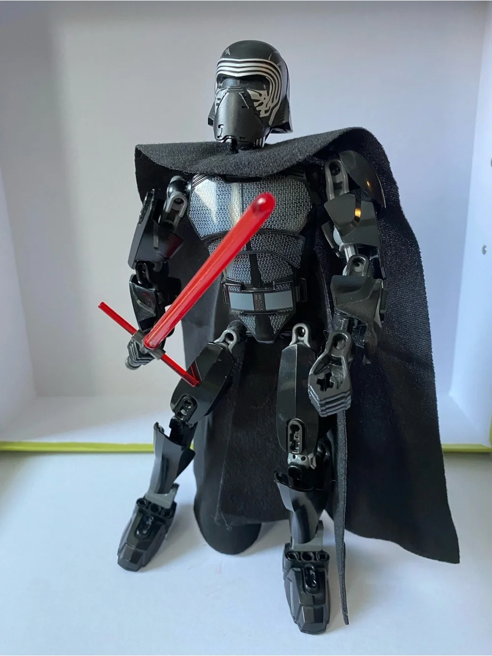 LEGO Star Wars Kylo Ren Buildable - Set No. 75117